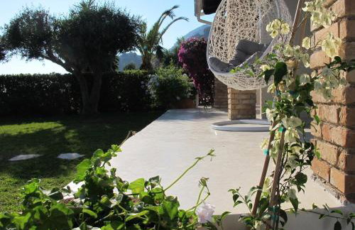 Seafront Calista Beach House With Garden - Foto 20