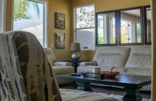 Evonvale Dream! Big Heated pool, jacuzzi seats 16! - Foto 36