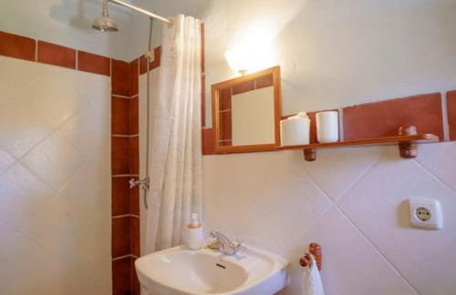 Casa rural con jacuzzi y chimenea en paraje único - La Casa del Pino - Foto 32