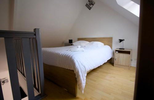 Triplex Lumineux à Cherbourg, hyper centre, 2 pas du Port & Vie Nocturne, Intendance Luxury Host - Foto 11