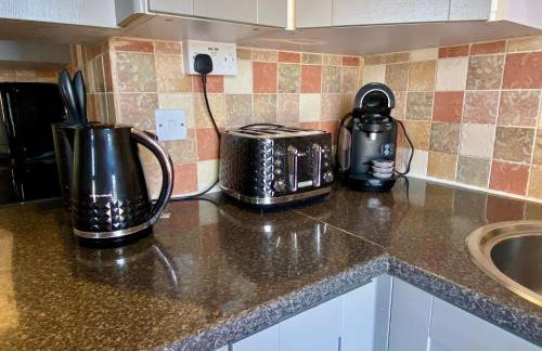 Bedford Contractor Base Sleeps 3 Secure Van Parking Fast WiFi - Foto 12