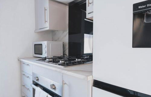 Stylish 3BR Stay by Hampden No 161 with Free Parking - Foto 15