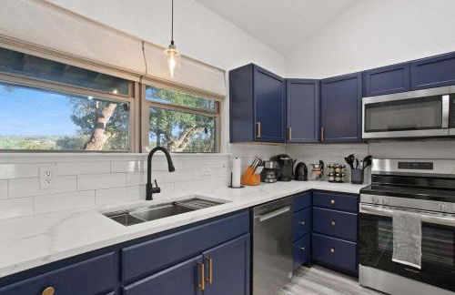 Starlight Horizon 2 Cabins Hot Tub & Pool - Pet-Friendly Texas Hill Country Stay Near Canyon Lake Sleeps 12, Stargazing, Group Getaway - Foto 32