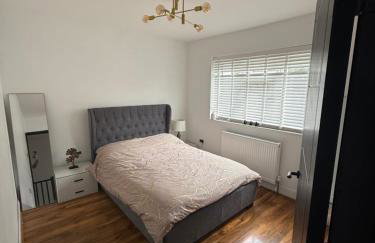 Stunning Open Plan 3 Bedroom House - Photo 20