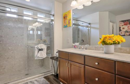 Relaxing Vegas Stay with BBQ & Games - Foto 26