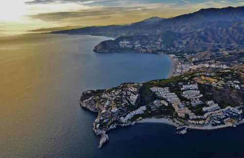 Seaview Terrace, Beachfront Bliss & Towncenter - Terraza con vistas al mar, a pie de playa y céntrico - Photo 2