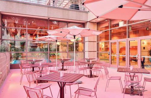 Enjoy DT Newly Renovated & Patio and Free Swim Club by Austin Vacay - Foto 33