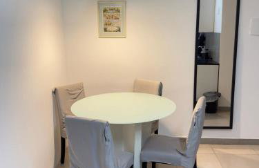 02 - ESTÚDIO NA SAVASSI com Wi-fi, TV, Vaga de garagem, Cozinha completa - Foto 3