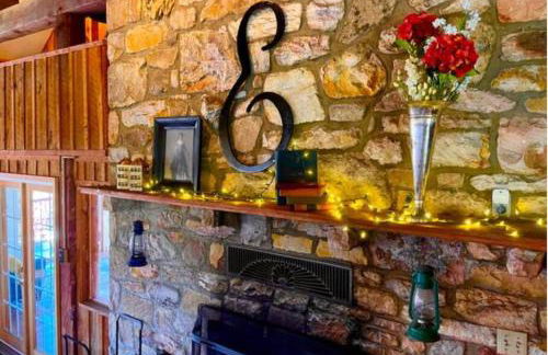 The Barn at Evermore: riverfront retreat w/hot tub - Foto 13