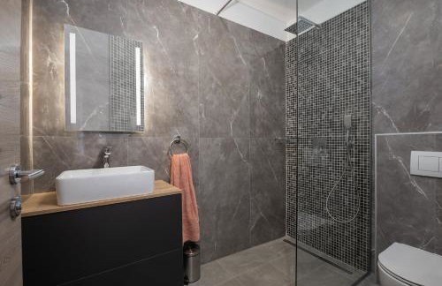 Green Luxury II with heated pool, jacuzzi & sauna - Foto 28