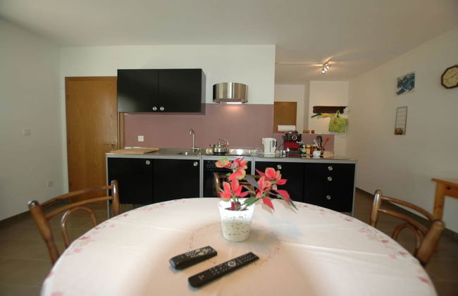 Apartment in Blatten With Mountain Views & Open Kitchen - Foto 9