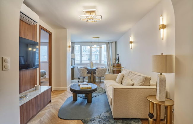 Apartment in the Center of Paris - Photo 1