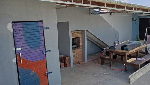 Casa de Férias- Com 2 quartos, Piscina e Churrasqueira - Foto 3