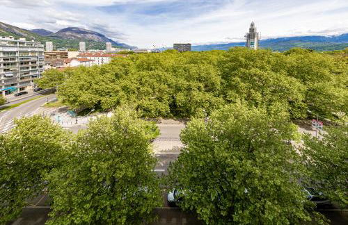 T4 rénové vue montagne hyper centre 3 chambres climatisation - Foto 15