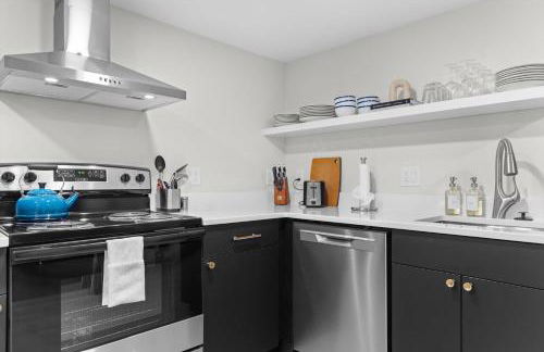 Spacious NW Apt Steps to 14th Street Corridor - Foto 9