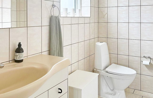 6 Person Holiday Home in Stroby - Foto 8