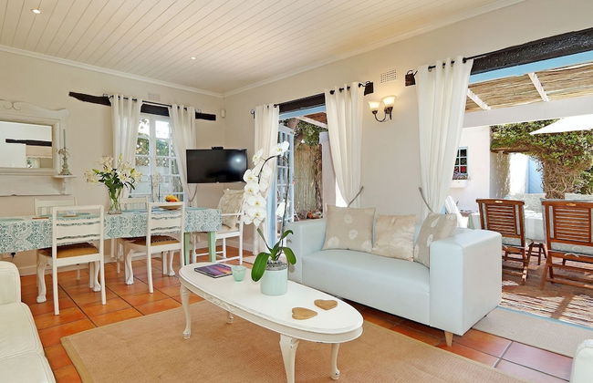 Hout Bay Beach Cottage - Photo 10
