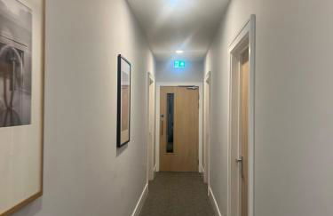 London Luxury Heathrow AIRPORTApartments Terminal at 12345 PARKING ON SITE - Foto 16