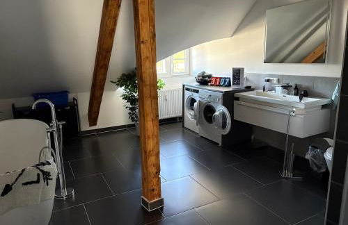 Wunderschöne Wohnung in Erftstadt-Liblar 15 Minuten bis zum Phantasialand! - Foto 2