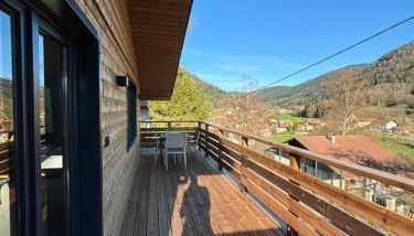 Chalet du Faubourg & Jacuzzi, proximité Gerardmer & La Bresse - Foto 5