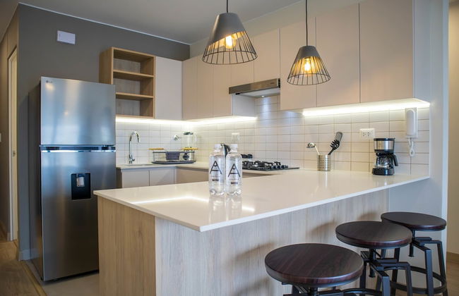 w Majestic 1BR w Modern Pool in Miraflores - Foto 3