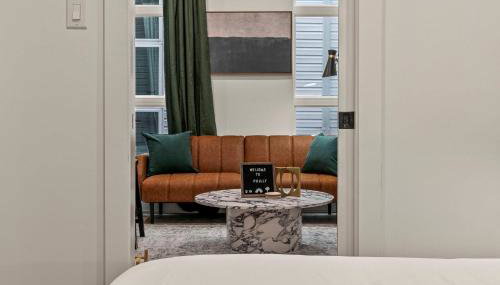 Old City-New Building Charm-Walk to Everything! - Foto 4, Other