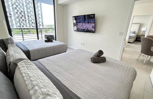 Resort Style Luxury Living in Doral, Miami - Foto 32