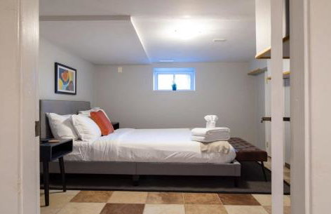 Elegant 6BR-4BA Family Home with Garage ABODEbucks - Foto 46