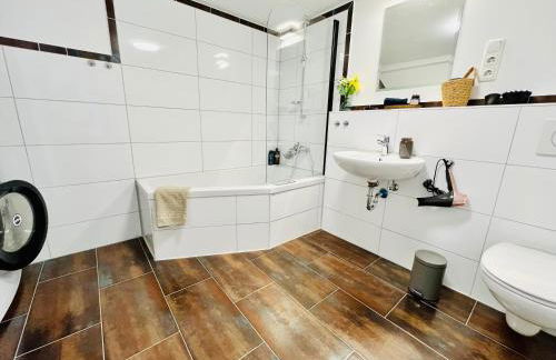 AyCatcherHomes - Luna Boutique Duplex Apt 3BR 2BA 7G Old Town Marburg - Foto 37