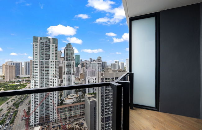 Luxury Studio Panoramic Outlook - Photo 14