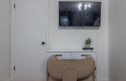 Elegant NYC View Stay Park Free 6 beds Sleep 8 - Foto 23