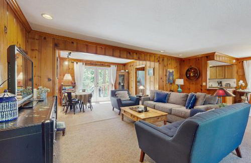 Casual and Cute Cabin Near the Lake - Foto 3