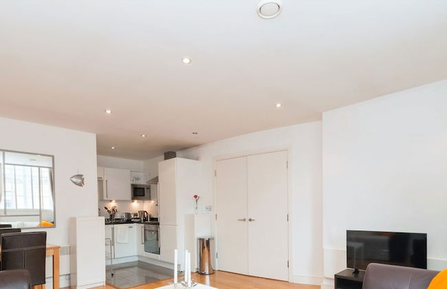 The Chamber Suites - Photo 9