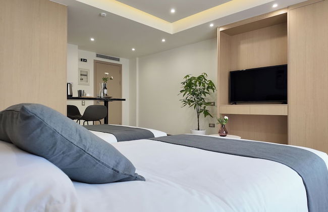 CC LUX Suites - Photo 74