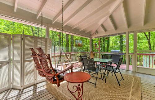 Smoky Mtn Cottage on Creek with Lanai and Forest Views - Foto 19