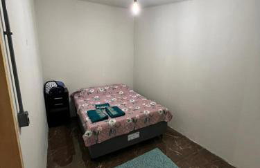 Casa próximo a UFR - QUARTO SALA E COZINHA EQUIPADA - Foto 1