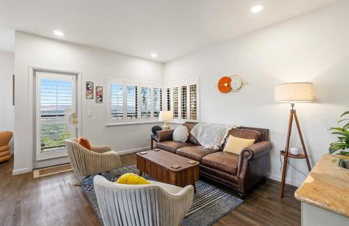 Mid-Mod Hilltop Retreat Views & Local Wildlife - Foto 30