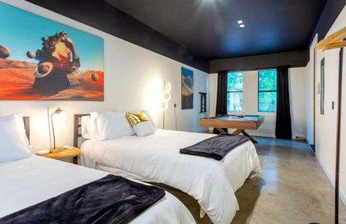 Hot Tub Time Machine - Clubhouse - DT 6 Min Drive - Foto 23