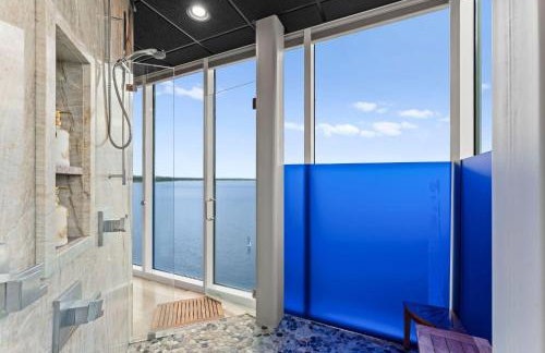 The Glass Mansion w/Optional Boat Rental - Foto 51