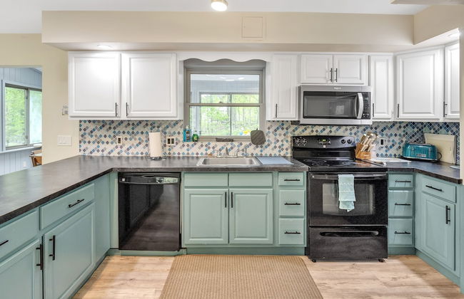 Pocono Escape - Cozy 5br - Sauna-billiard 5 Bedroom Home by RedAwning - Foto 14