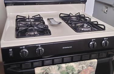 Bright and Cool Powell Apartment - Foto 13