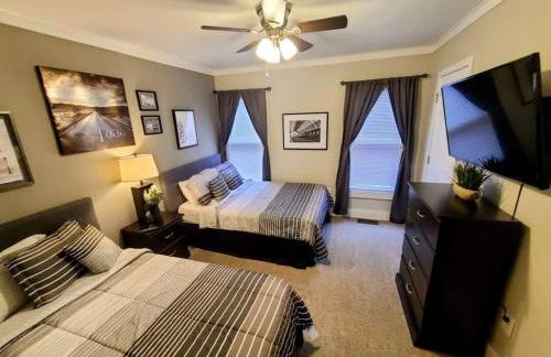 Downtown Kzoo with 3rd Floor Arcade Room - Foto 57