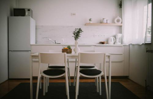 Studio Apartment E&D, free private parking, loggia - Foto 3