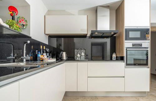 Villa with private Pool and Garden - Foto 48