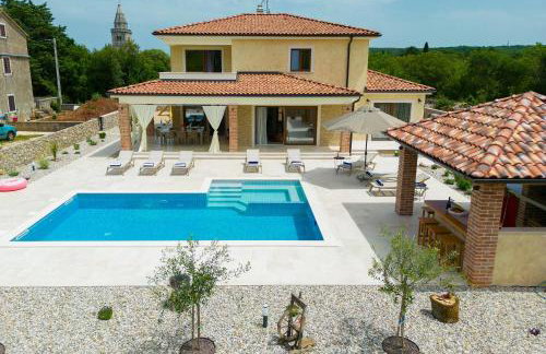 Beautiful Villa Vita Maris with heated pool - Foto 2