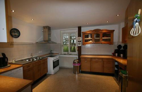 Erlenhof-Steinau-Fachwerkhaus-mit-Reetdach - Foto 11