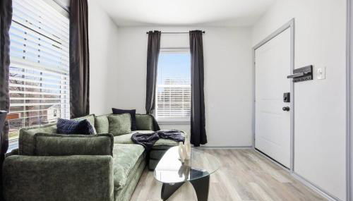 Super Value Suite #7 @ East End Revitalized - Foto 4