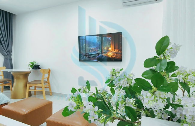 Luxury 2-bedroom Apartment - Photo 10