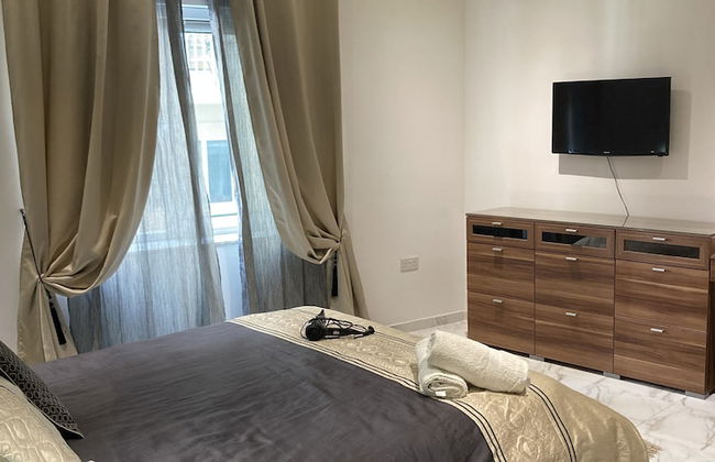 Side SeaView 3Bedrooms Apartment Sliema - Foto 9