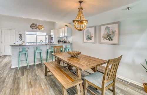 Salt and Light Oceanfront Condo with Pool and Elevator - Foto 7